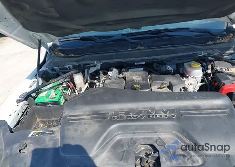 2022 Ram 2500 Laramie 4X4 6'4 Box from USA, damaged, VIN 3C6UR5FL9NG250689